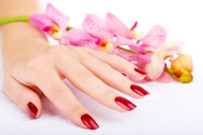 The Science Behind Magic Nails: Understanding the Materials and Techniques